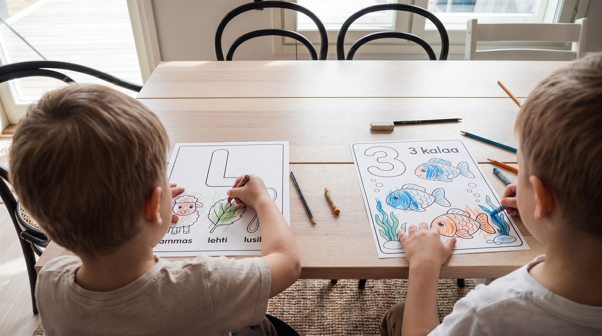 Paperi, kynät ja hetki omaa aikaa